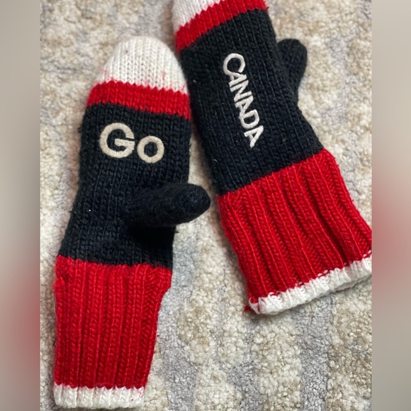 Canada Olympic GO mittens - small - Picture 2 of 6